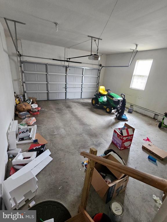 Building Photo - 830 Woodline Dr