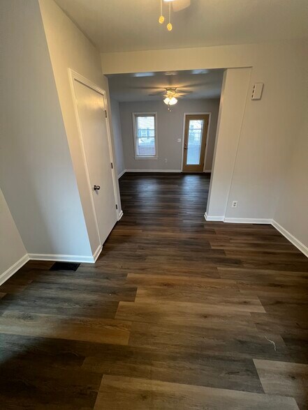 Building Photo - 45 Middle St