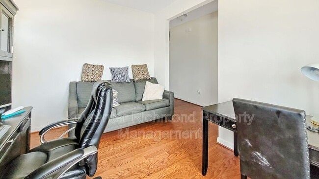 Building Photo - 13626 Hewlett Trail Dr