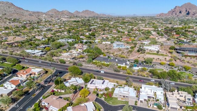 Building Photo - 6139 N 31st Ct