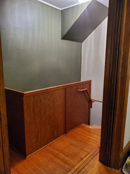 Building Photo - 3833 11th Ave S