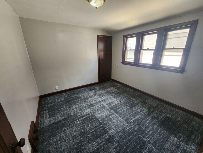 Building Photo - 4458-4460 N 65th St