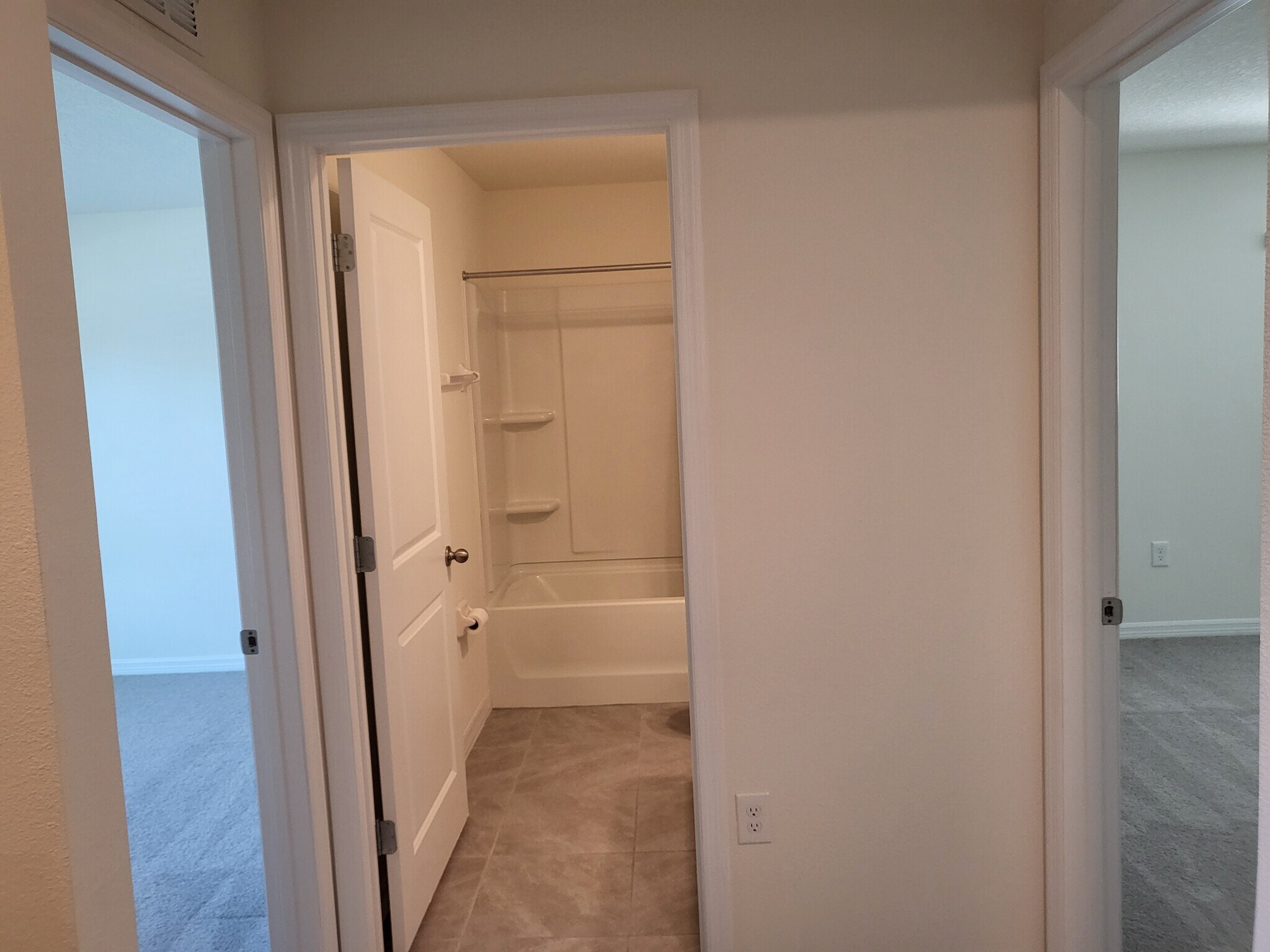 Building Photo - 38336 Sonnet Landing Ave