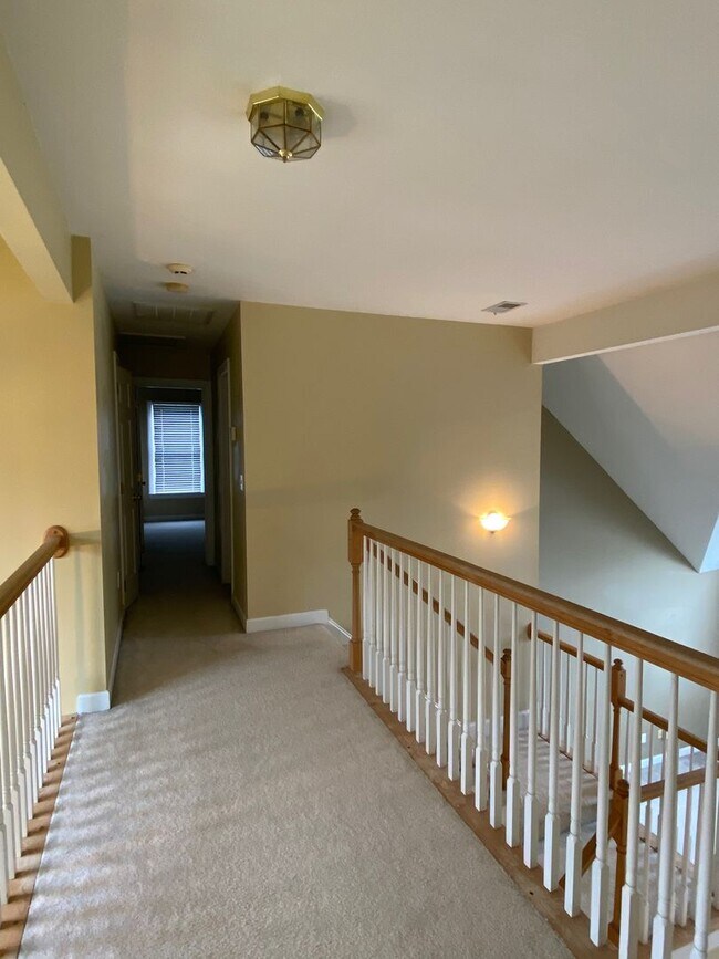 Building Photo - Orchard Farms, 4 Bedroom 2.5 Bath