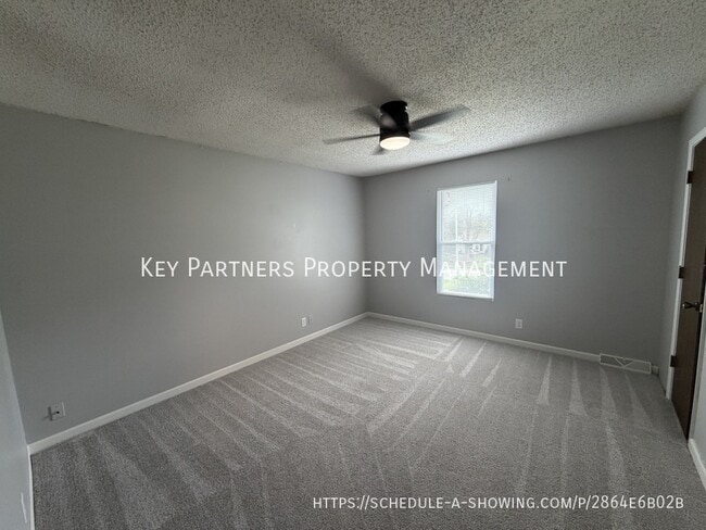 Building Photo - 138 E Nelson Cir