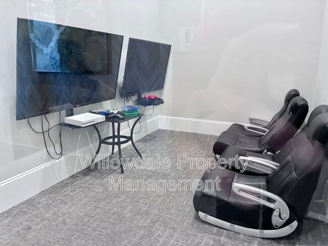 Building Photo - 2534 Hutch Ln