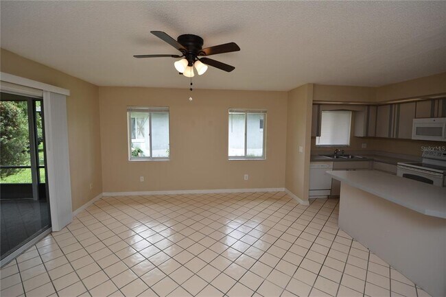 Building Photo - 30 Farmsworth Dr