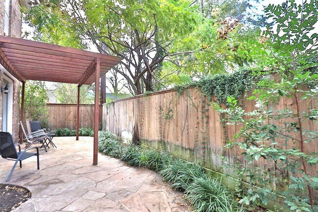 Building Photo - 3628 Timberside Cir Dr
