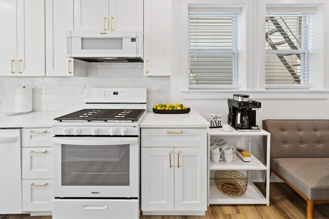 Building Photo - 1 S Delancy Pl
