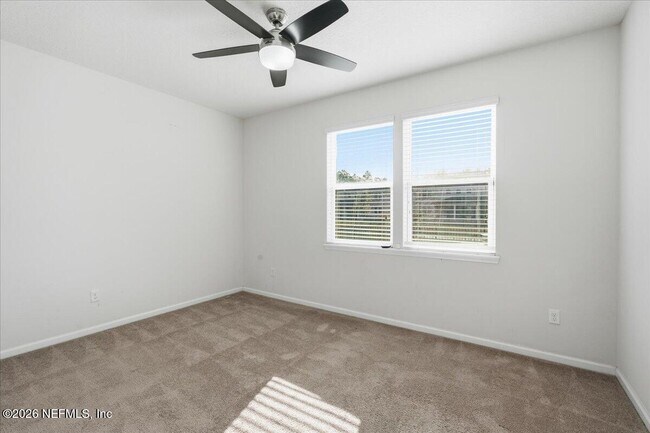 Building Photo - 102 Ann Scott Dr