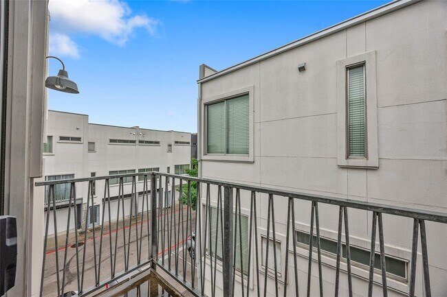 Building Photo - 4801 S Congress Ave
