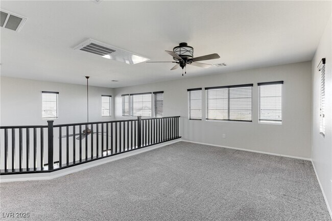 Building Photo - 6632 Ditmars St