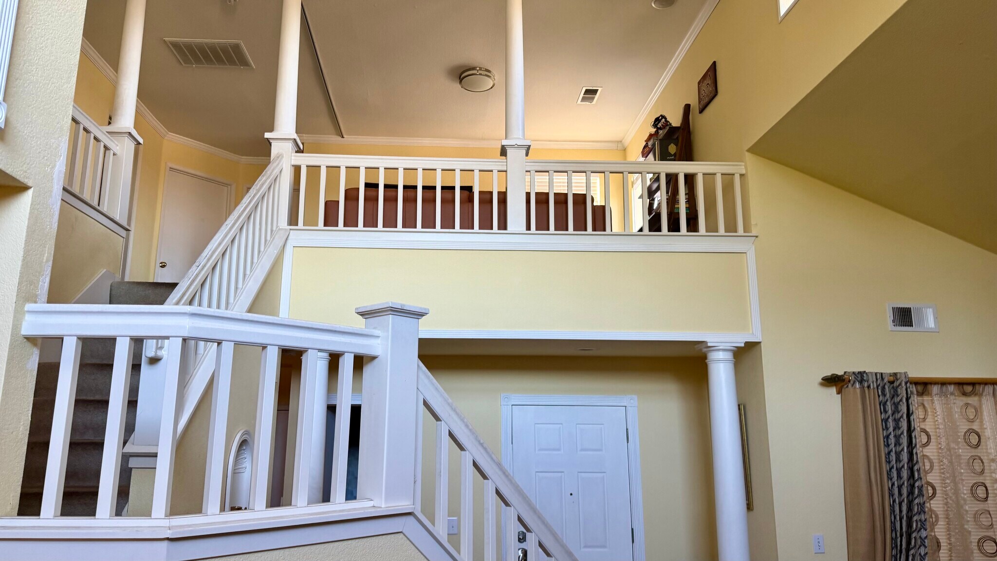 Building Photo - 752 Vinca Ct