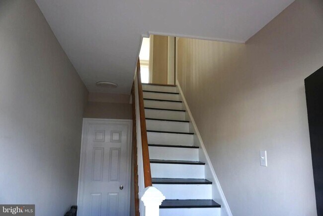 Building Photo - 3232 Ridge Pike