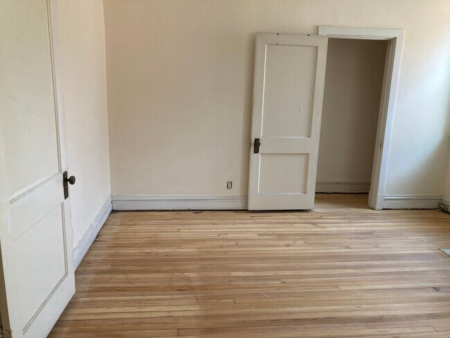 Building Photo - 911 Galveston Ave