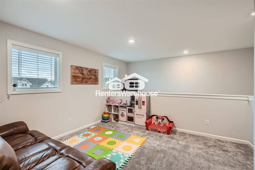 Building Photo - 1506 Southpoint Dr