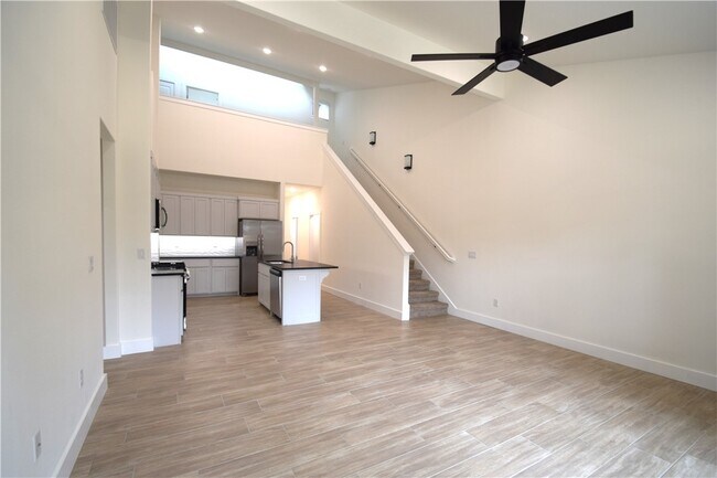 Building Photo - 672 Sun Meadows Loop