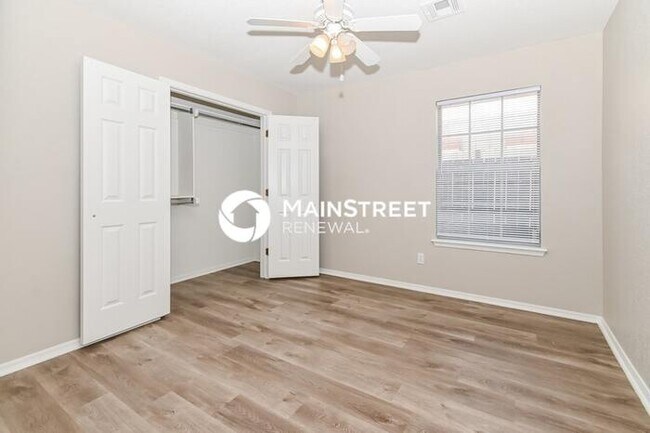 Building Photo - 4 Bedroom Pet-Friendly Home in Edmond, OK ...