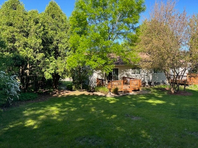 Building Photo - 211 Brookwood Dr