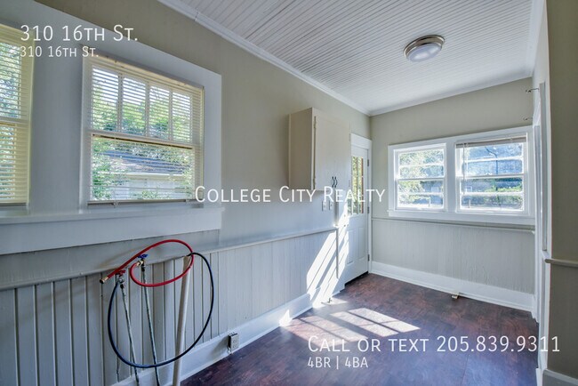 Building Photo - 310 16th St