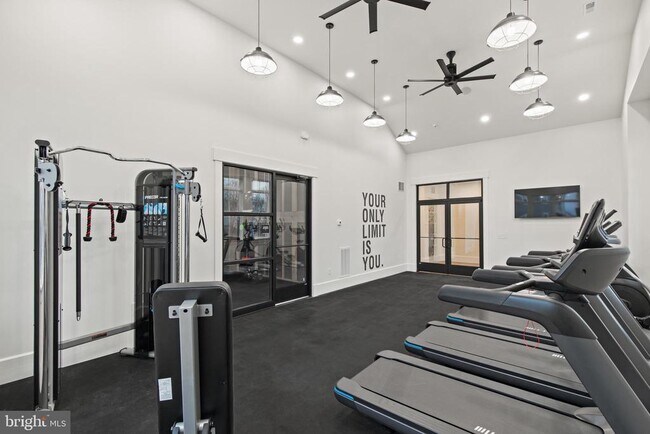 Building Photo - 2007 Sienna Ct