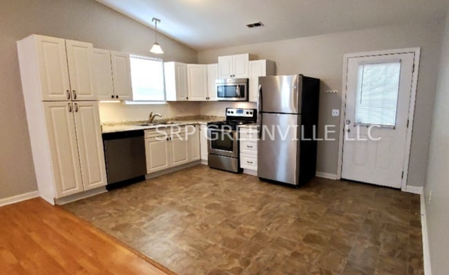 Building Photo - Coming Soon: Three Bedroom House in Taylor...