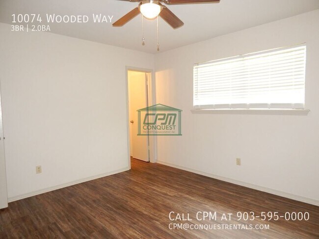 Building Photo - 10074 Wooded Way