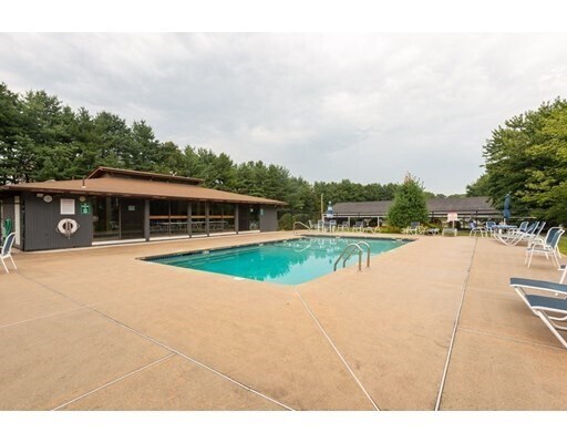 Building Photo - 500 Colonial Dr