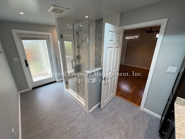 Building Photo - Stylish 2-Bed, 2-Bath Corner Lot Home with Modern Design and Spacious Outdoor Areas