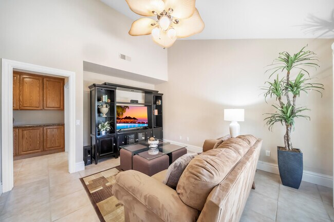 Building Photo - 43512 Via Magellan Dr