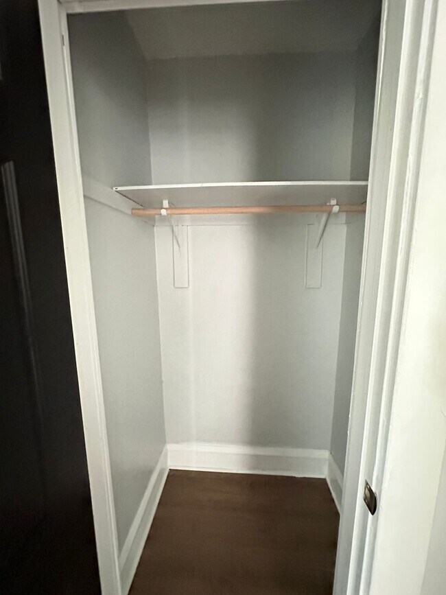 Building Photo - 613-615 S Mechanic St