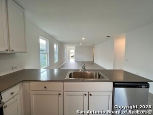 Building Photo - 10014 Ana Hts