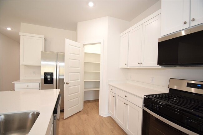 Building Photo - 517 Colorado St