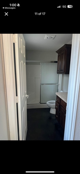 Building Photo - 725 E Locust St