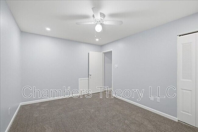 Building Photo - 2988 Borge St
