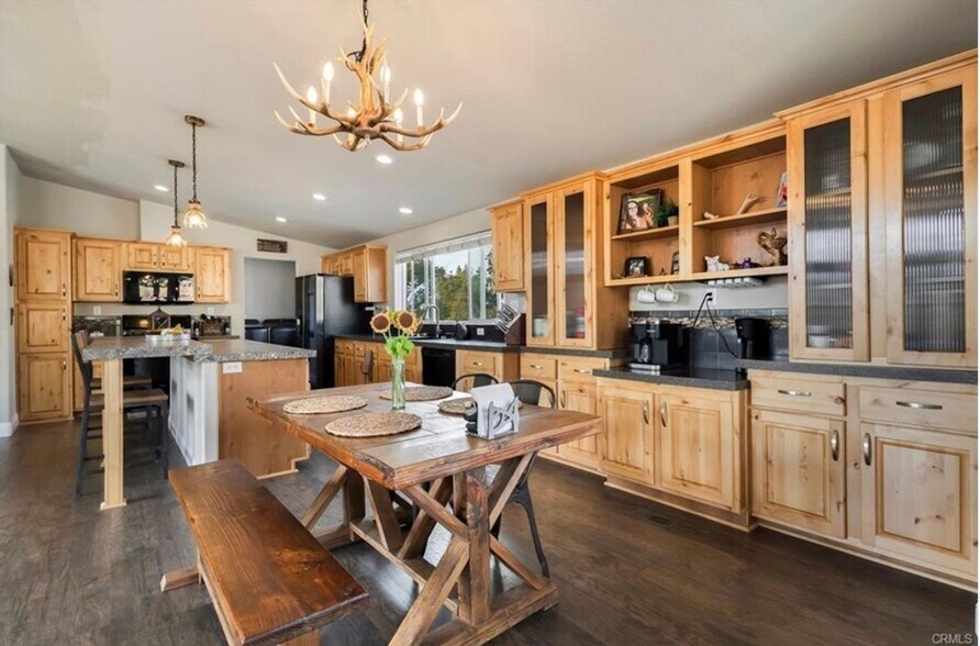 Building Photo - 918 Deer Creek Ln