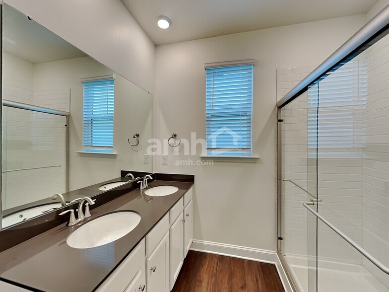 Building Photo - 7405 Garrett Ct
