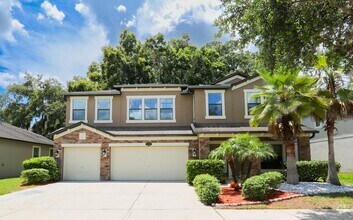 Building Photo - Gorgeous 5-bedroom, 4-bathroom, 3-car gara...