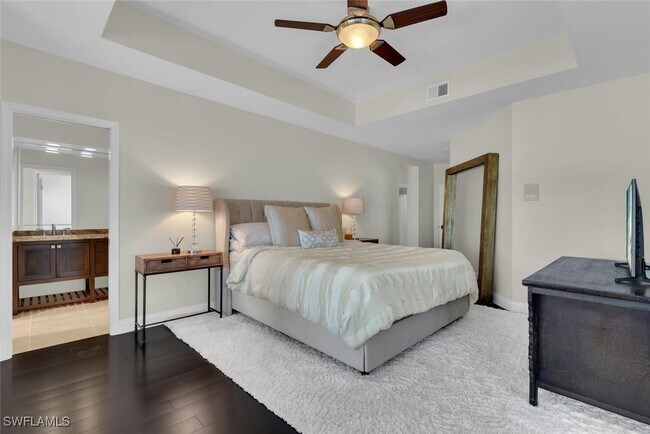 Building Photo - 2000 Royal Marco Way