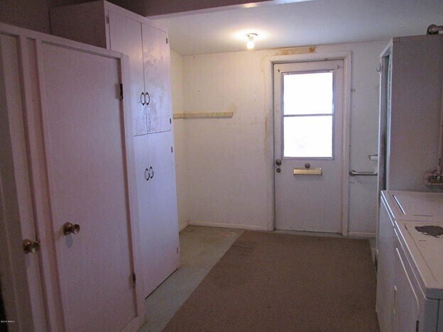 Building Photo - 2 Bedroom, 2 Bath Home Coming Soon!