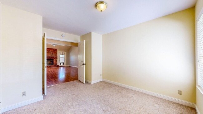 Building Photo - Well Maintain West Side Single Story 3 bedroom 2 bathroom home with 2 car garage