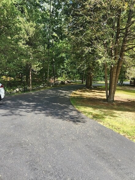 Building Photo - 168 Woodland St