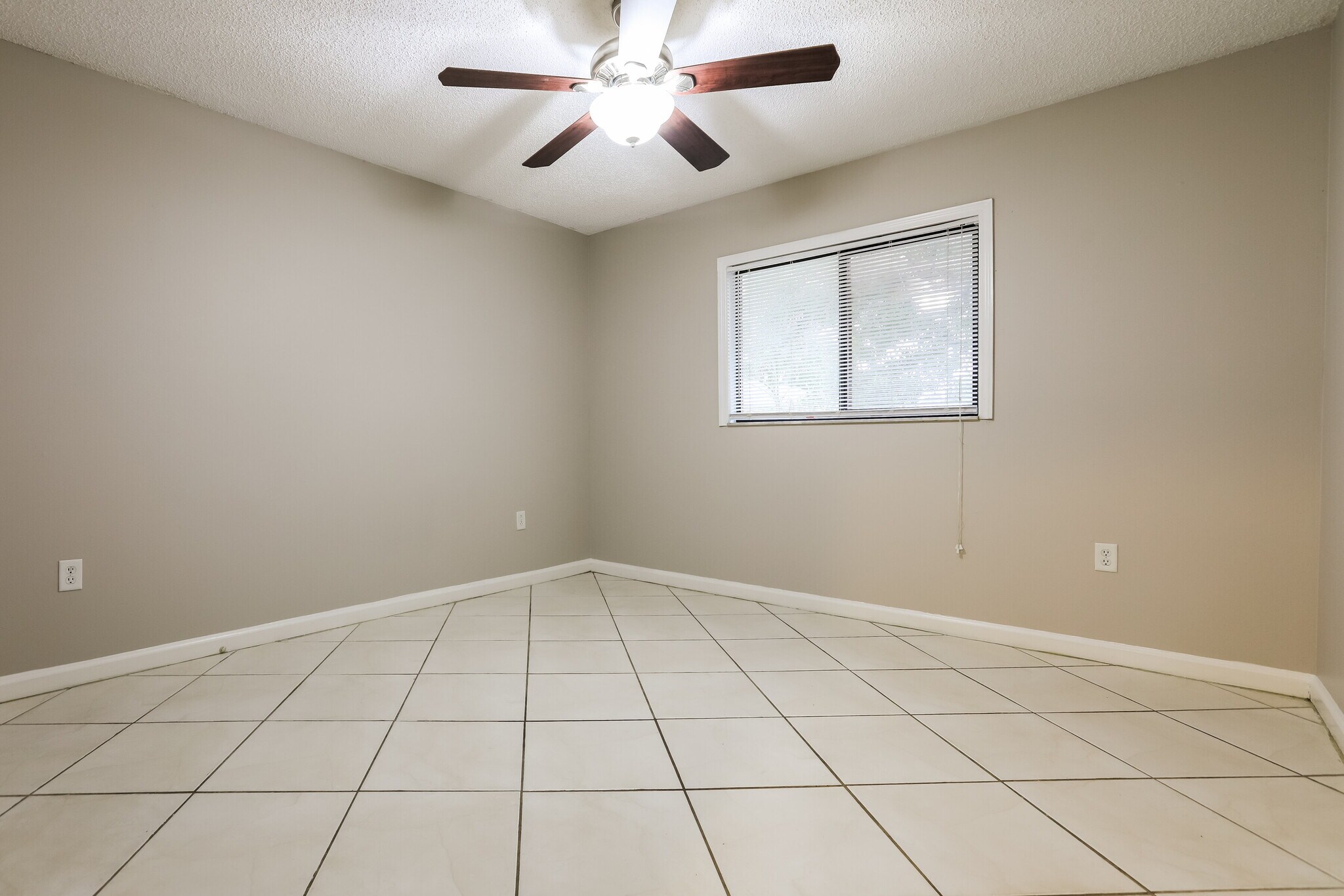 Building Photo - 2473 Guthrie Cir