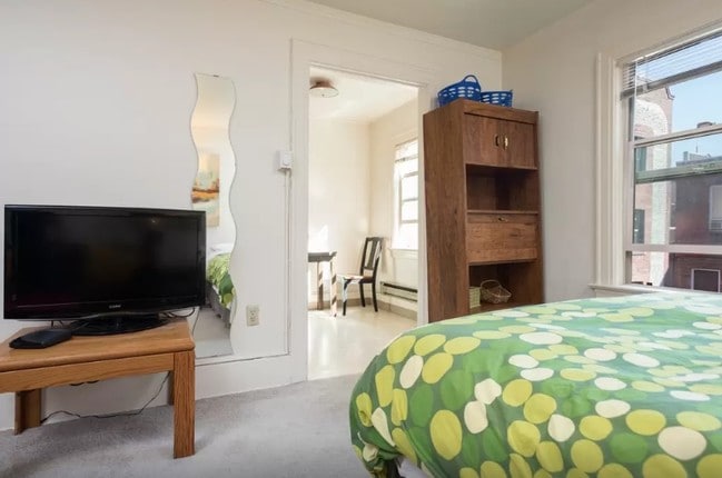 Building Photo - 4522 Brooklyn Ave NE