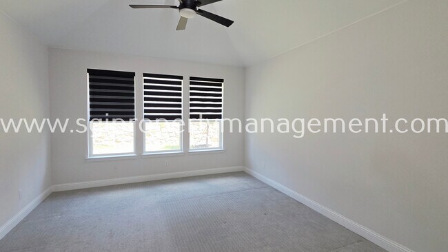 Building Photo - 10870 Grayhead Dr