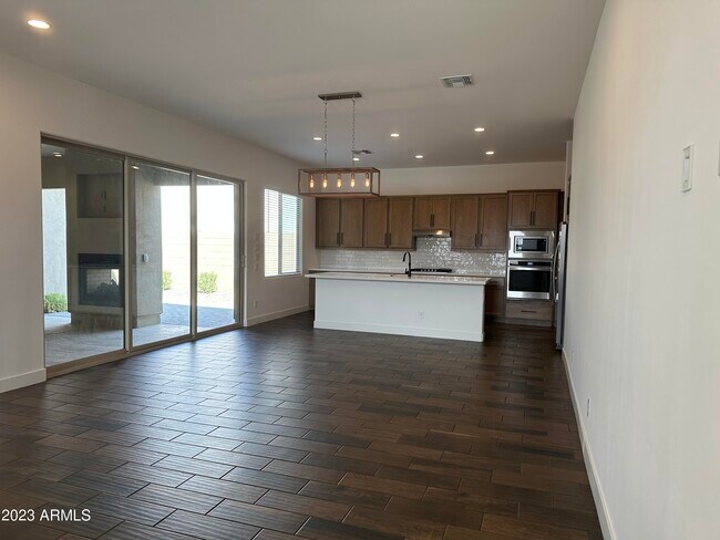 Building Photo - 11551 N Luckenbach St