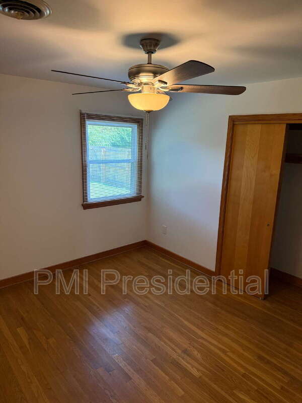 Building Photo - 5710 Tuskwillow Dr