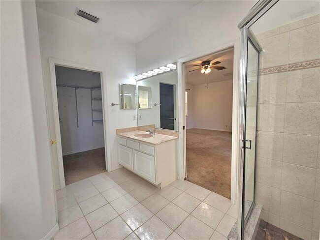 Building Photo - 2307 Messenger Cir