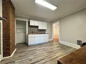 Building Photo - 1048 Monroe Ave