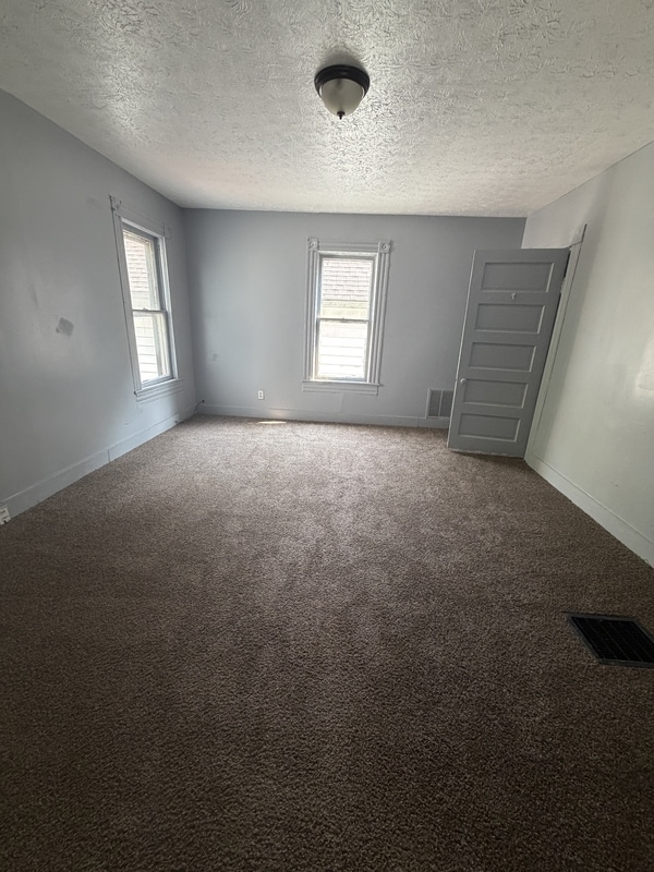 Building Photo - 2054 W 83rd St